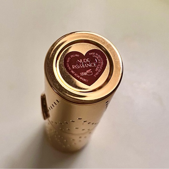 NWOB Charlotte Tilbury K.I.S.S.I.N.G NUDE ROMANCE - Picture 2 of 4